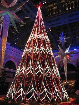 Vegas-christmas-trees-14