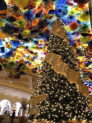 Vegas-christmas-trees-5