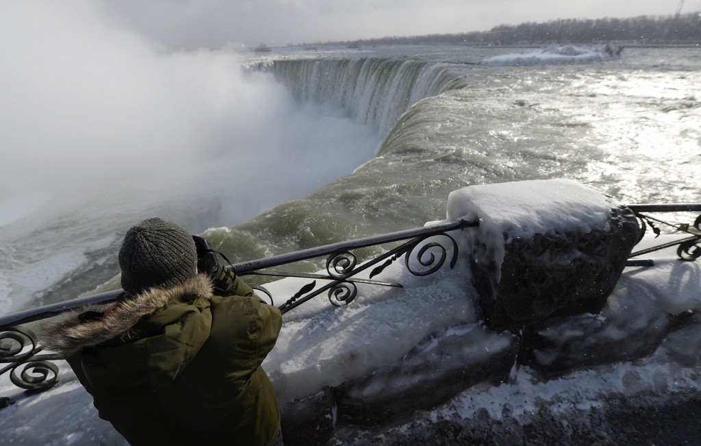 FormatFactoryAH107_CANADA-_0108_11_MGzoom